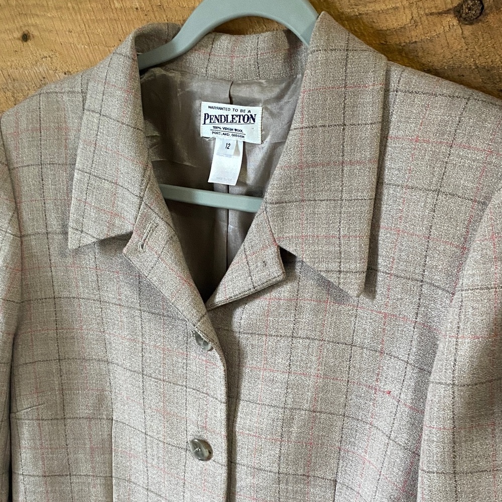 Pendleton Women's Blazer - Beige Checkered - image 6